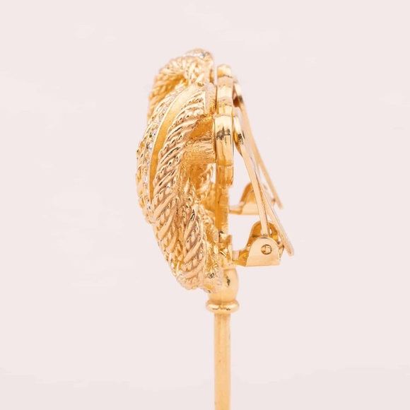 Elegant VTG DIOR Gold Knot Earrings - Picture 4 of 8